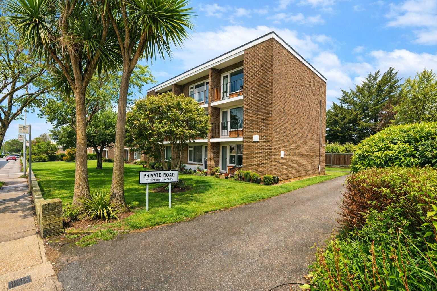 Wallace Avenue, Worthing, West Sussex, BN11