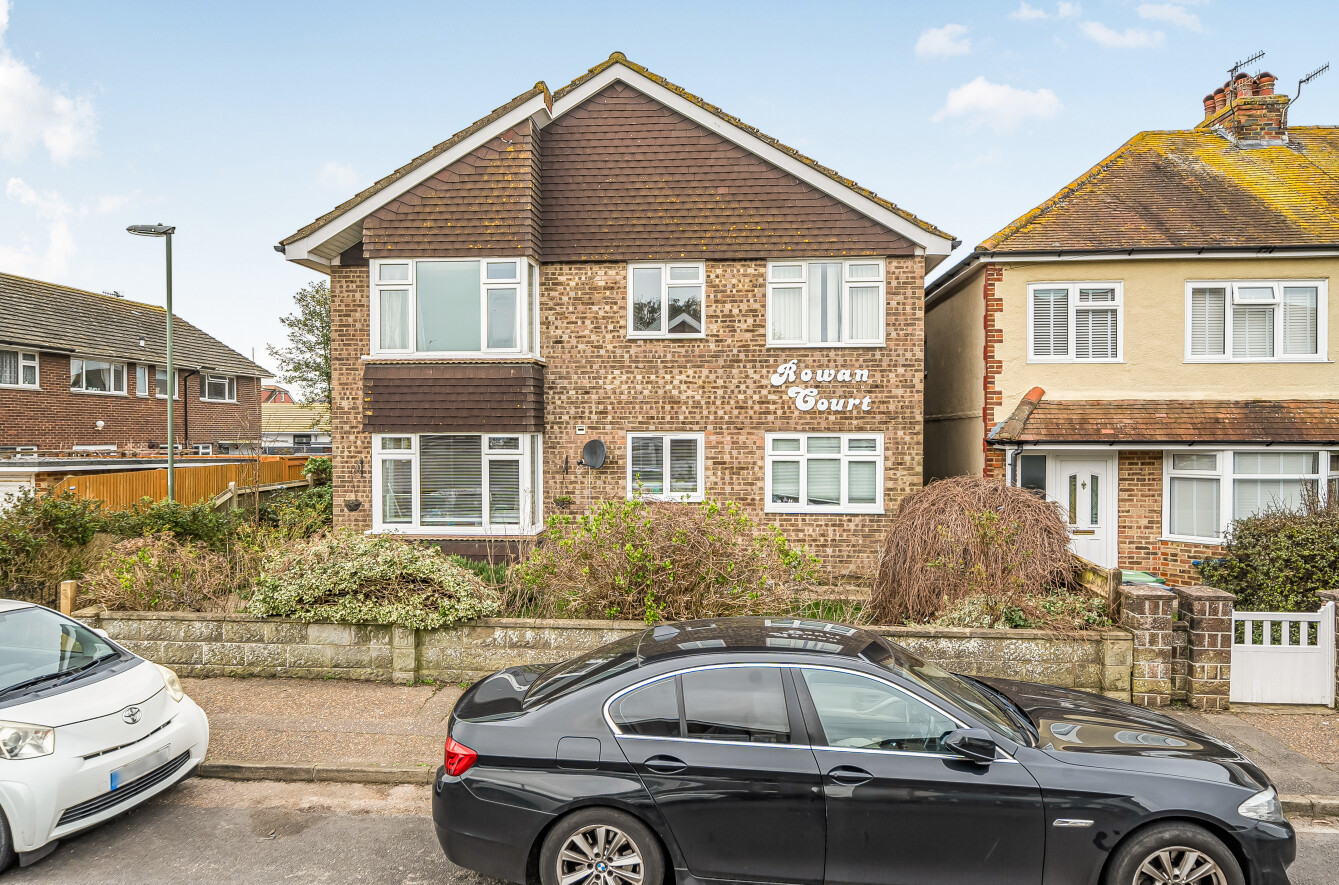 Annweir Avenue, Lancing, West Sussex, BN15