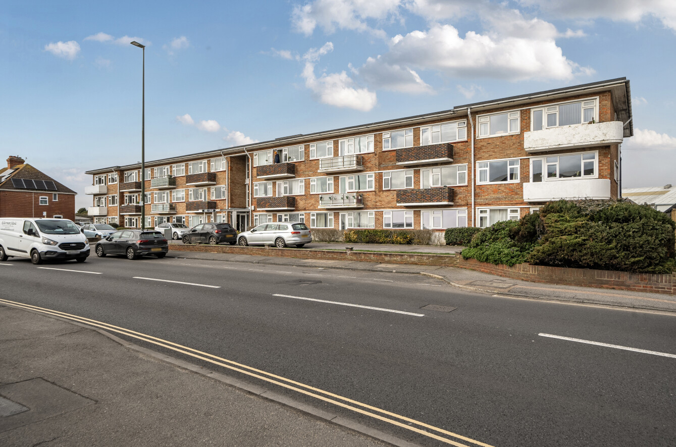 Brighton Road, Lancing, West Sussex, BN15