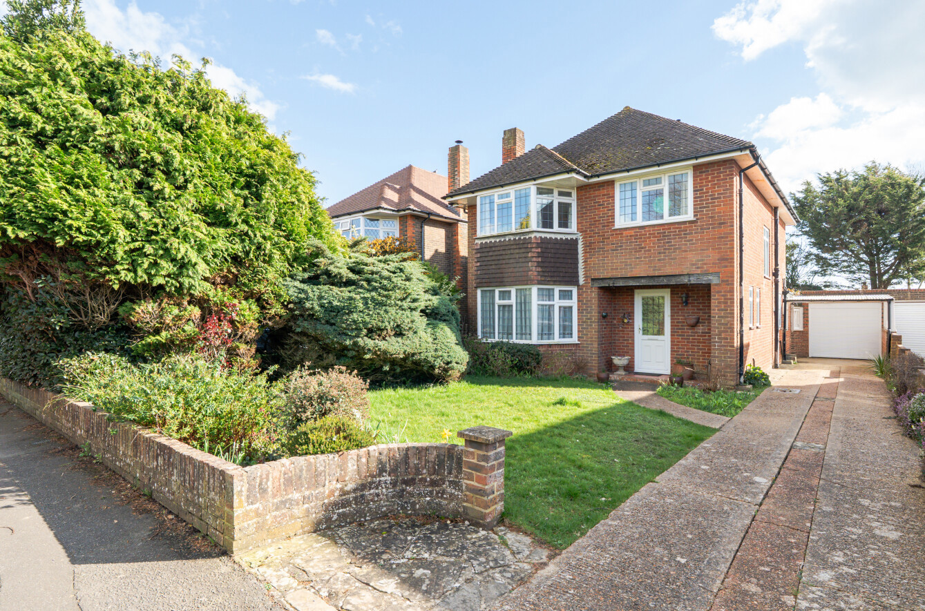 Goring Road, Goring-by-Sea, Worthing, West Sussex, BN12